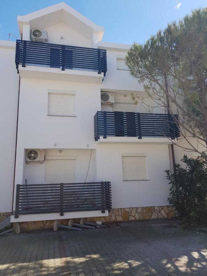Apartments Nada Vir Εξωτερικό φωτογραφία