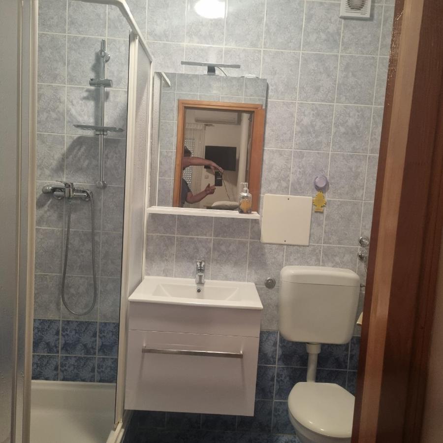 Apartments Nada Vir Εξωτερικό φωτογραφία
