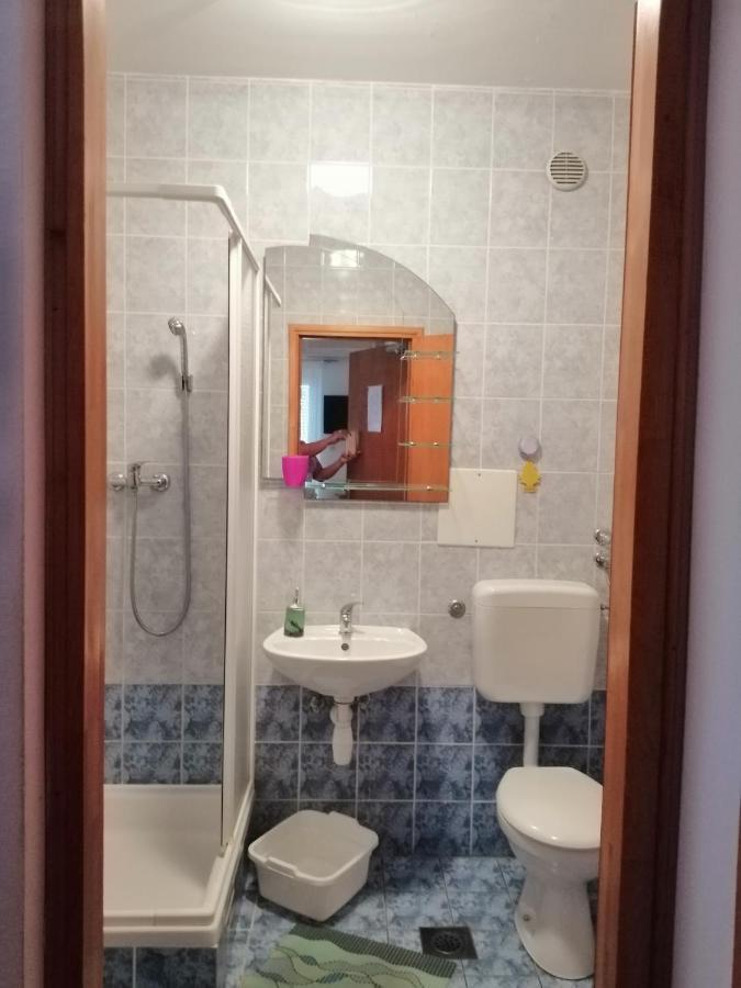 Apartments Nada Vir Εξωτερικό φωτογραφία